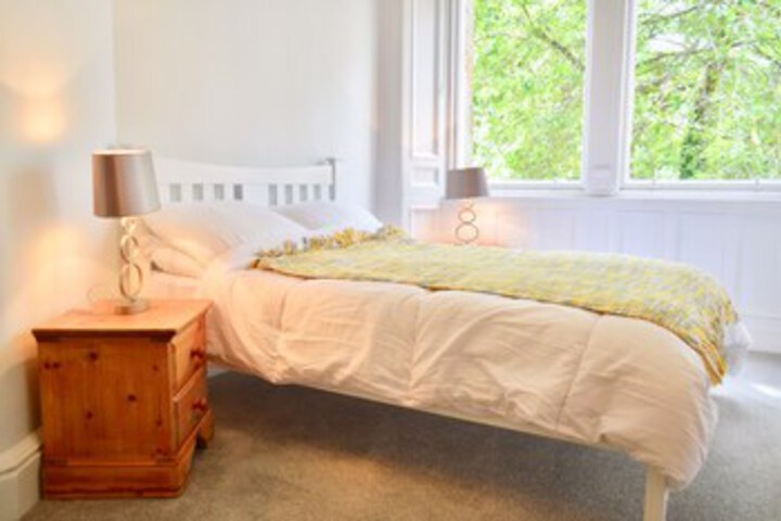 Room 10 of 15