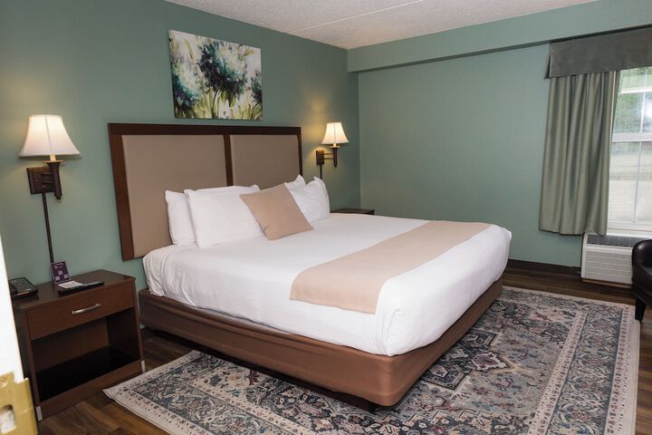 Room 11 of 29