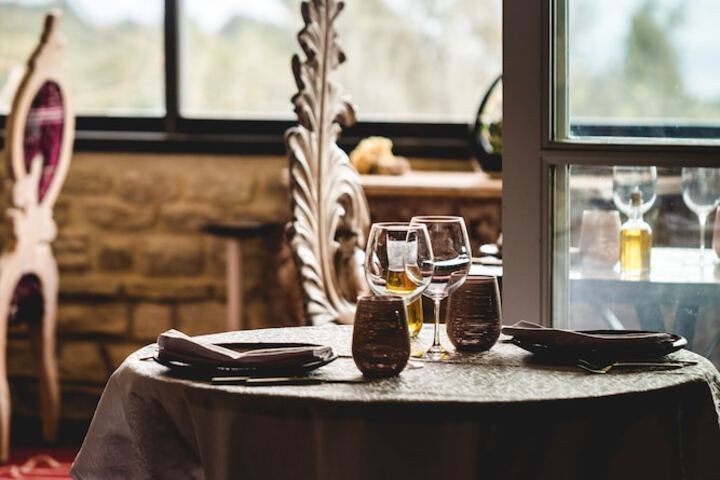 Dining 84 of 112
