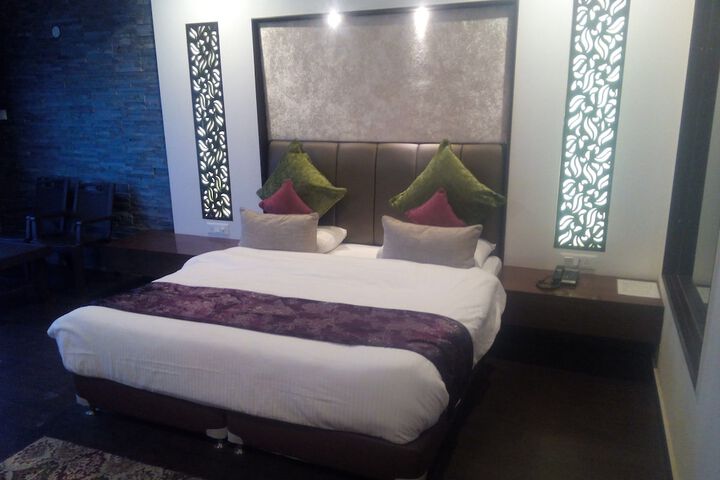 Room 7 of 81