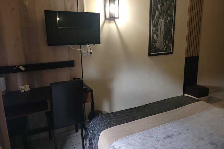 Room 60 of 143