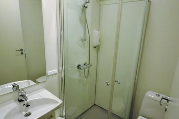 Room 10 of 10
