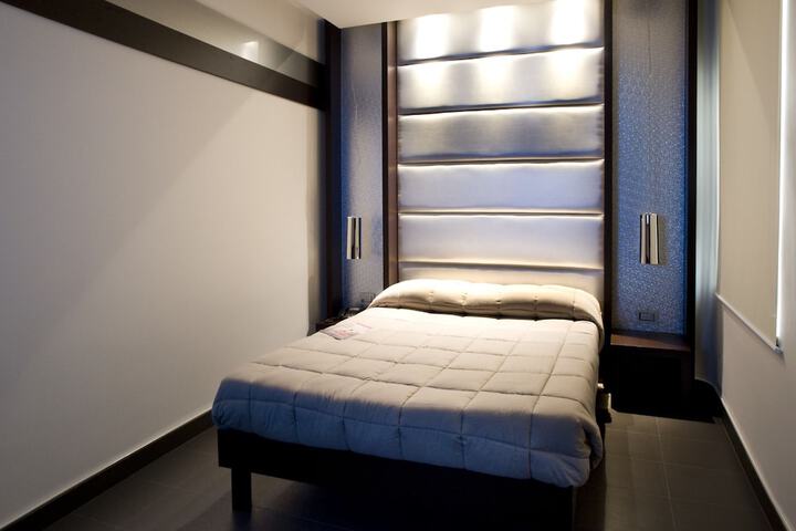 Room 7 of 30