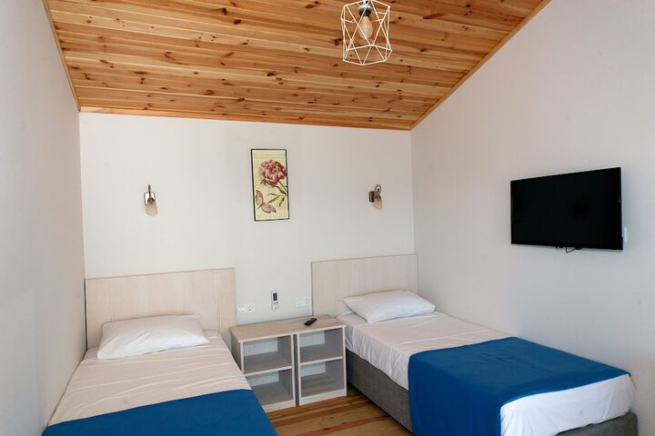 Room 15 of 60