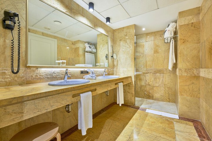 Bath Photo