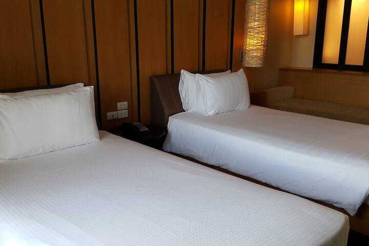 Room 36 of 168