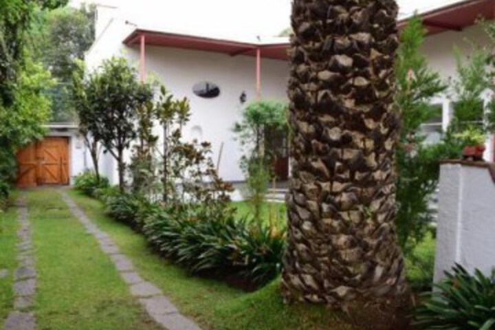 Exterior of La Casa De Las Magnolias