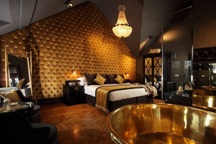 Room 4 of 41