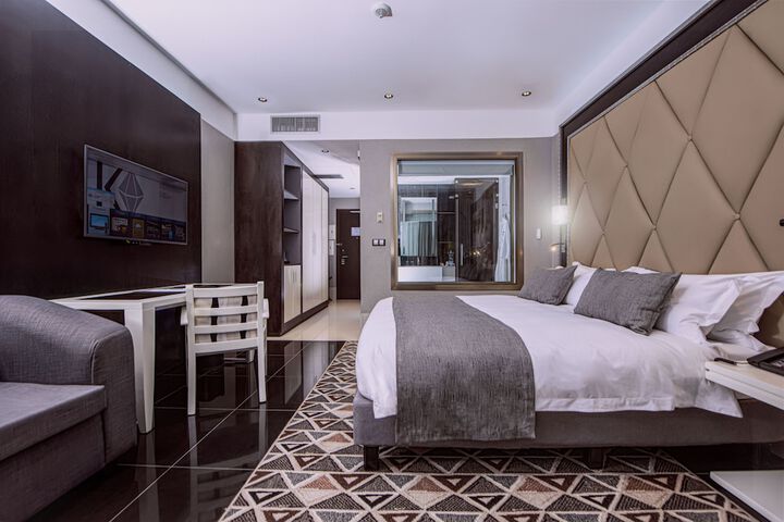 Room 11 of 53