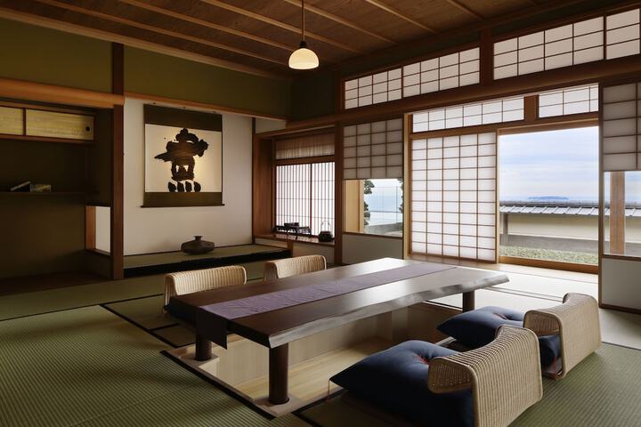 Dining Photos