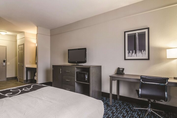 1 King Bed Mobility Accessible (12 of 22)