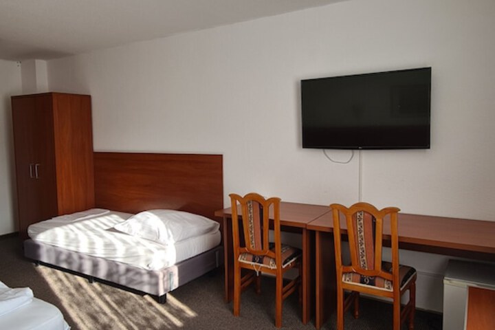 Room 34 of 91