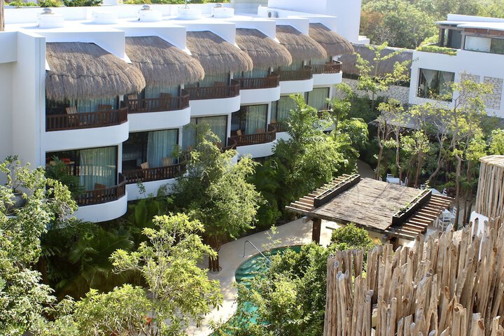 Hotel 80 of 81