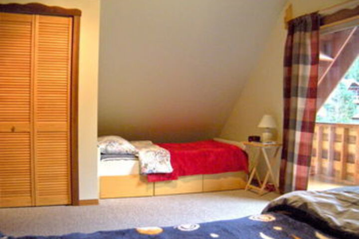 Room 151 of 697