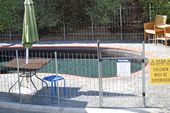 Pool 99 of 141