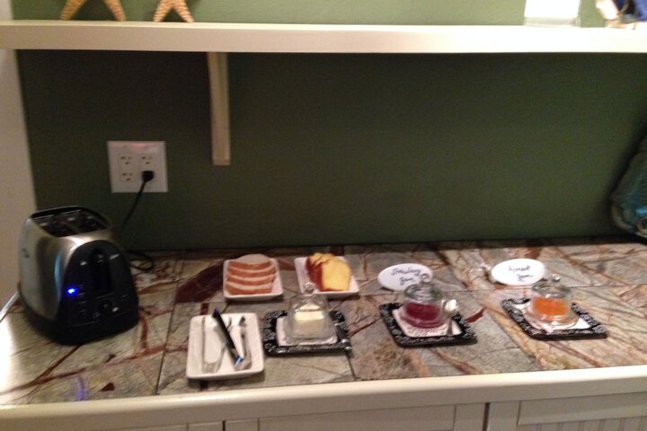 Breakfast/Coffee Service 69 of 80