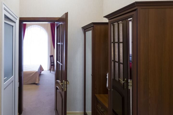 Room 14 of 31