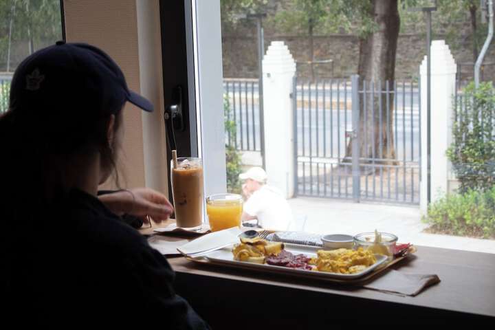 Breakfast/Coffee Service 29 of 39