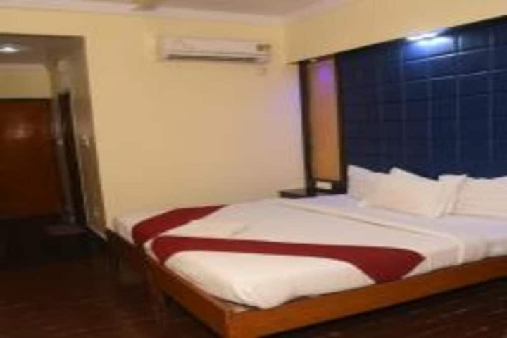 Room 10 of 40