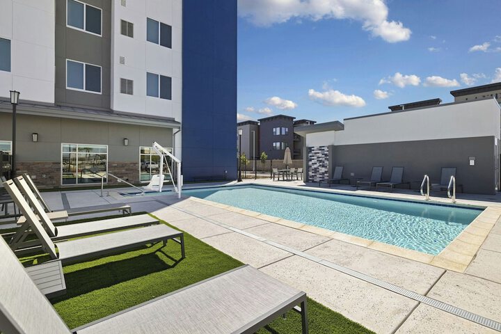 Pool 11 of 19