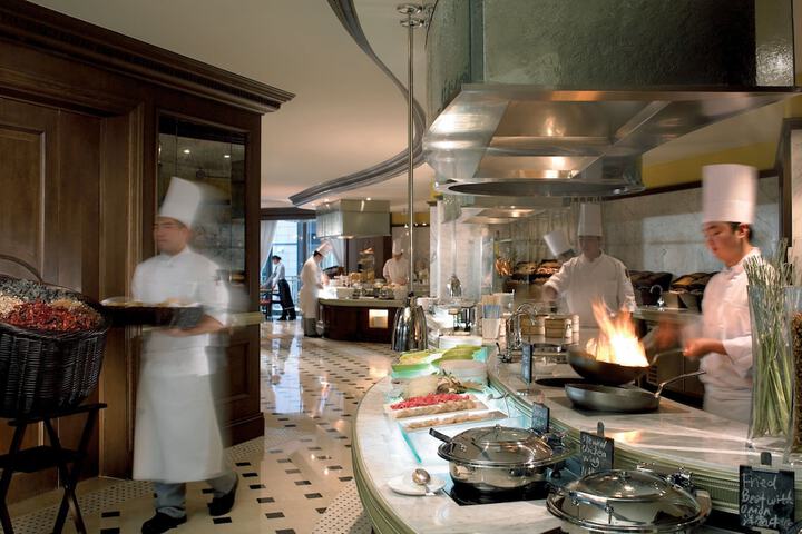 Dining 49 of 61