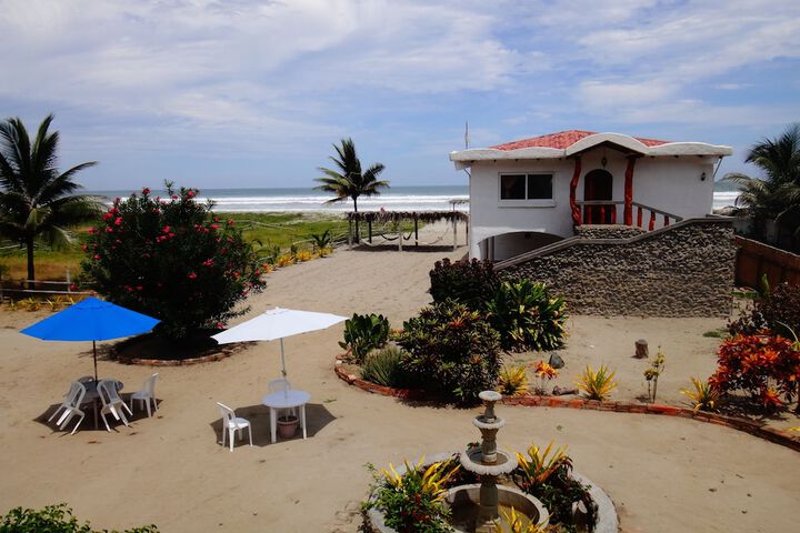Sundown Beach Hotel