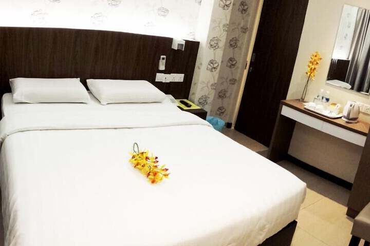 Room 26 of 37