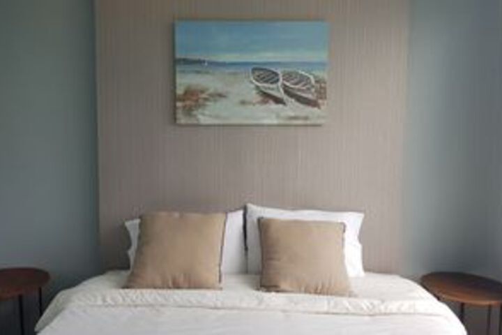 Room 8 of 23