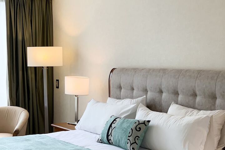 Room 10 of 71