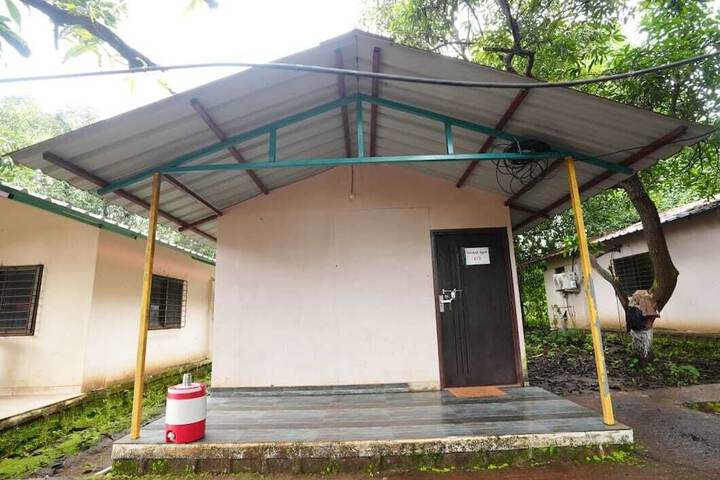 Room 2 of 59