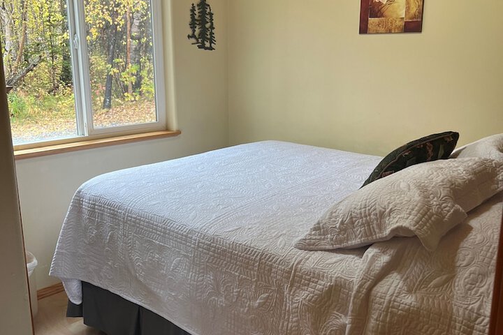 Room 6 of 32