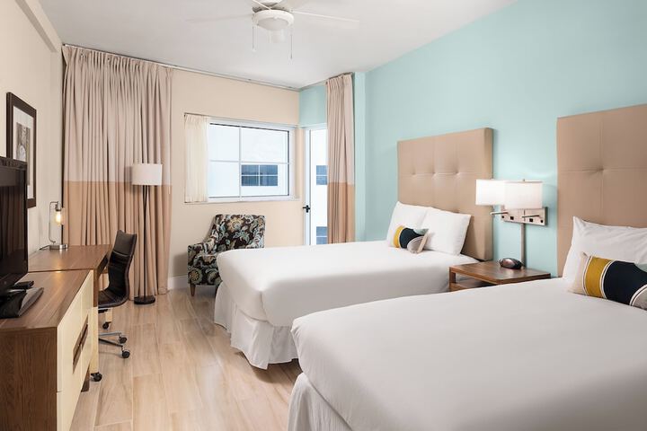 Double Accessible King Size Bed (14 of 18)