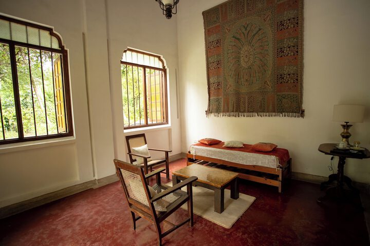 Room 2 of 16