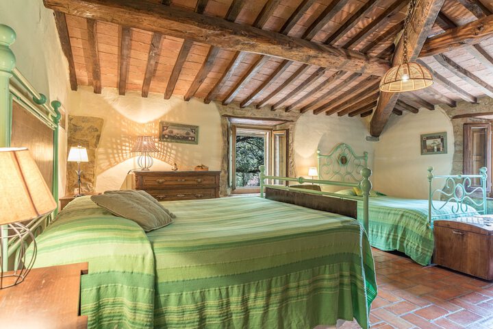 Room 4 of 39