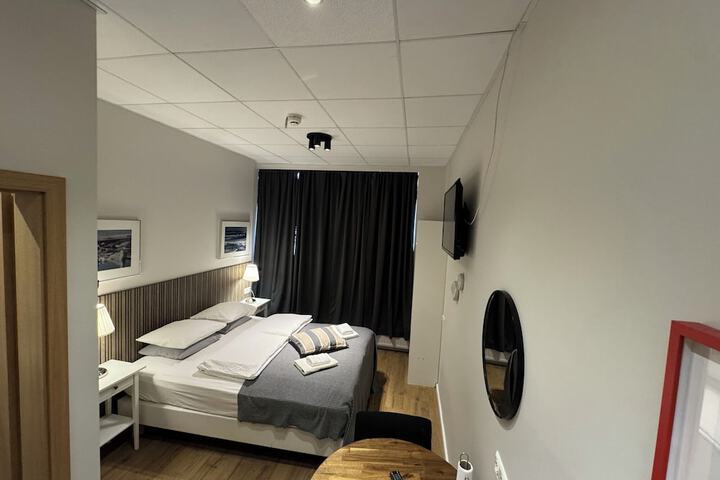 Room 21 of 81