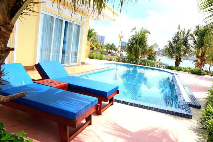 Pool 65 of 129