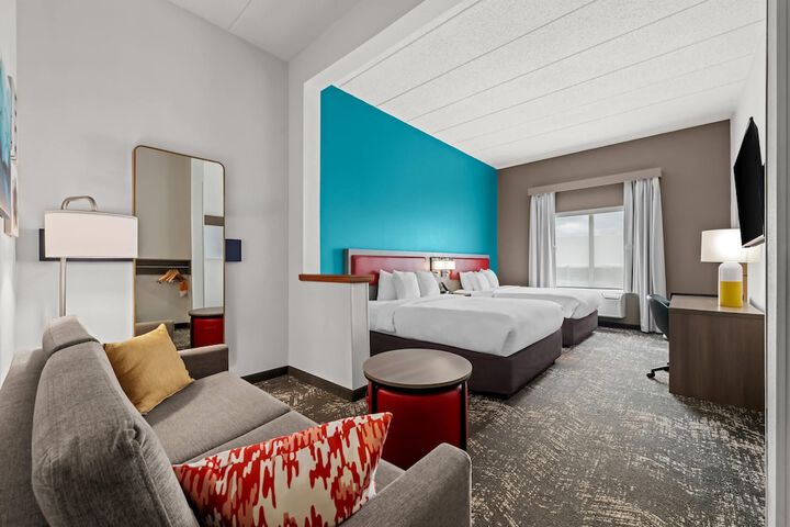 Room 35 of 60
