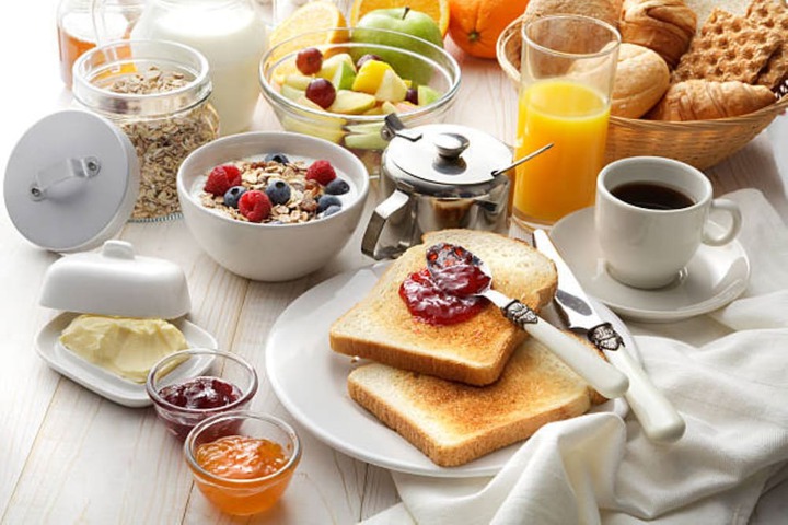 Breakfast meal