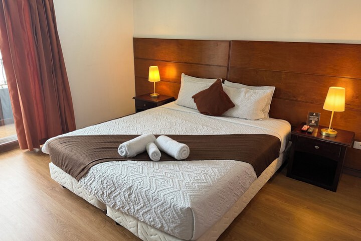 Room 13 of 73