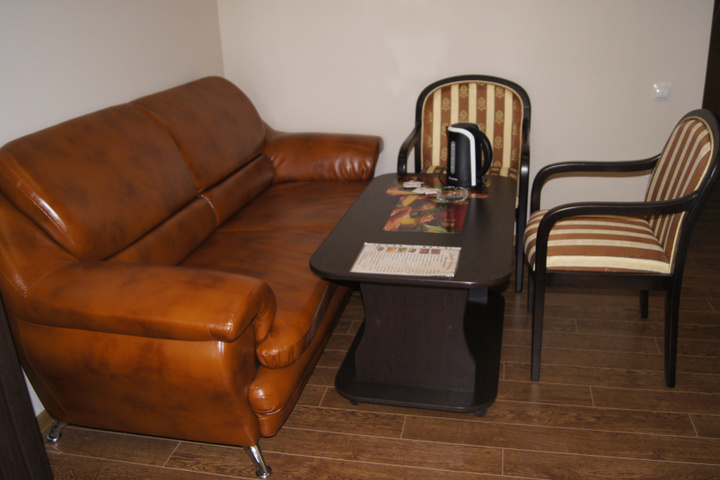Room 17 of 46