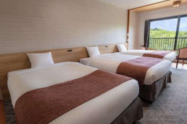 Room 15 of 61