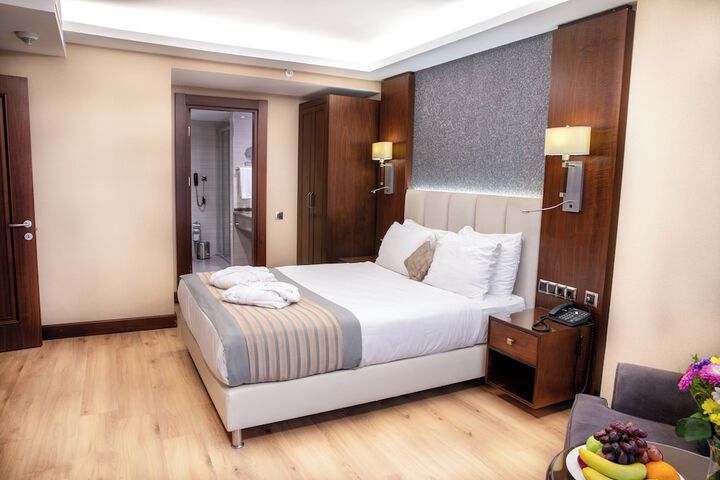 Room 13 of 46
