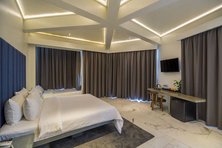 Room 26 of 123