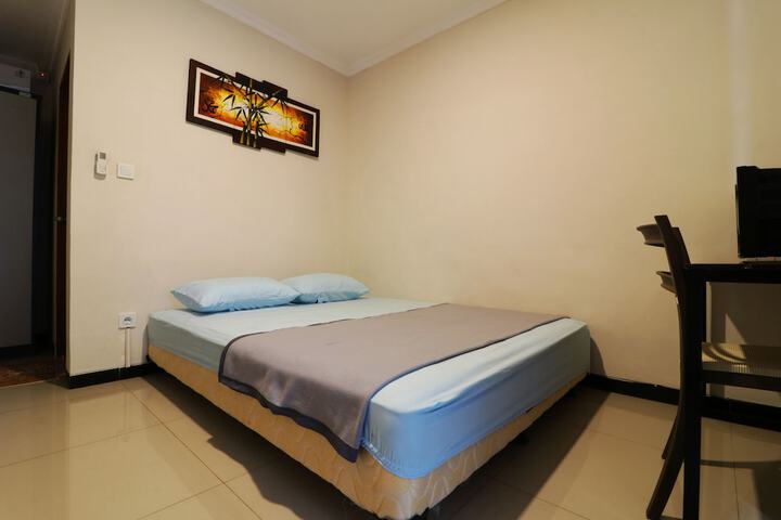 Room 6 of 25