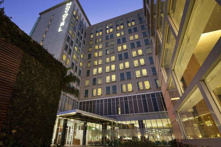 Hotel 122 of 127