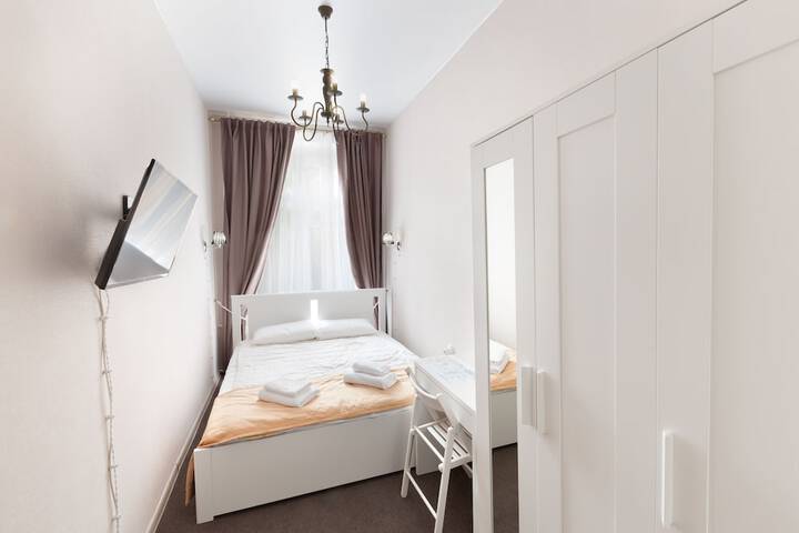 Room 17 of 63
