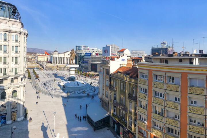 Exterior of Hotel Square