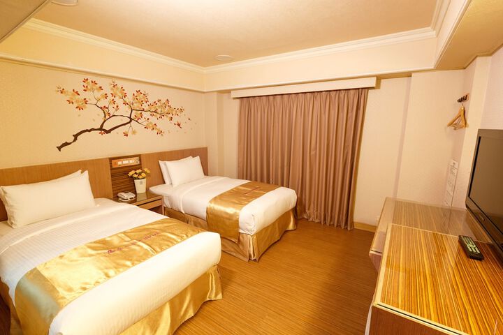 Room 6 of 40