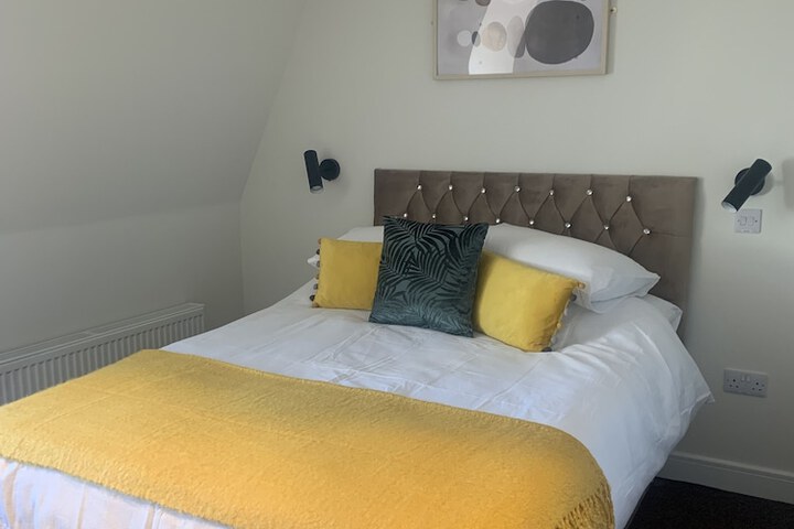 Room 10 of 19