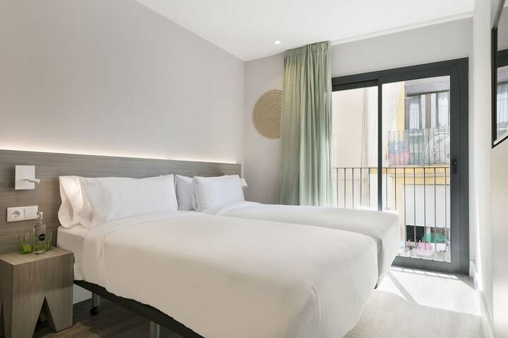 Room 4 of 51